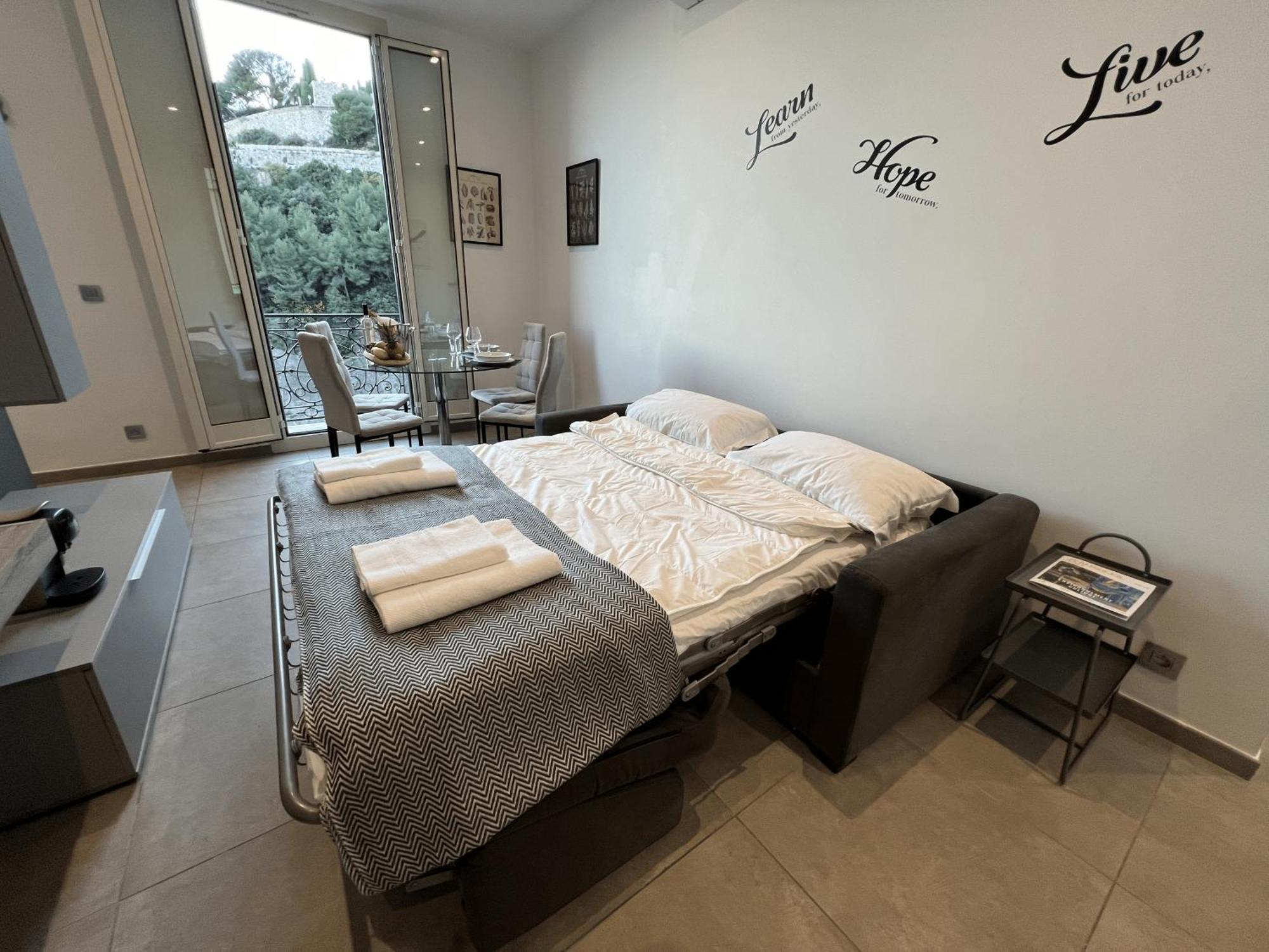 My Residence D'Azur Maison Micheloni ボーソレイユ エクステリア 写真